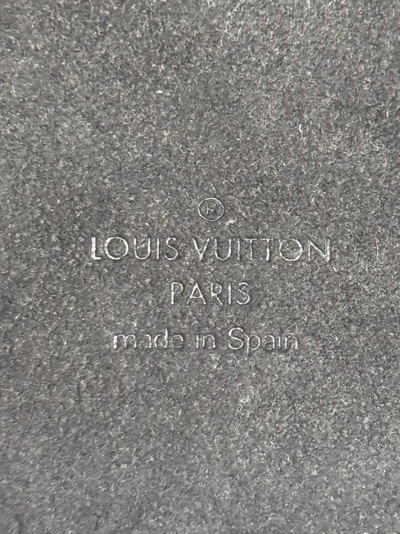 Louis Vuitton iPhone 12 Pro Max ケースのみ