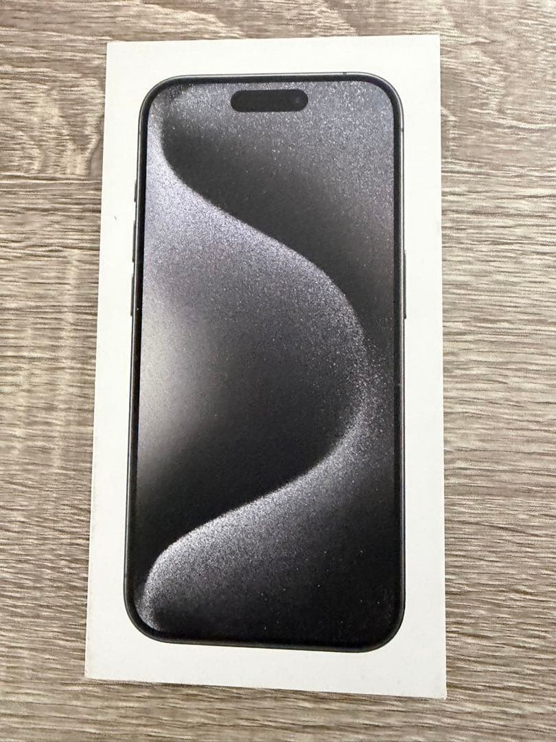 iPhone 15 Pro 256GB ブラックチタニウム