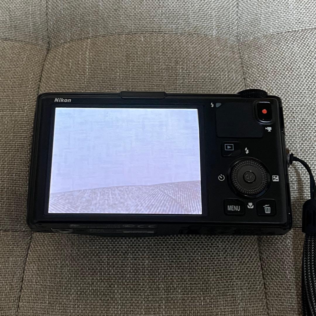 ニコン　Nikon coolpix S9500 美品