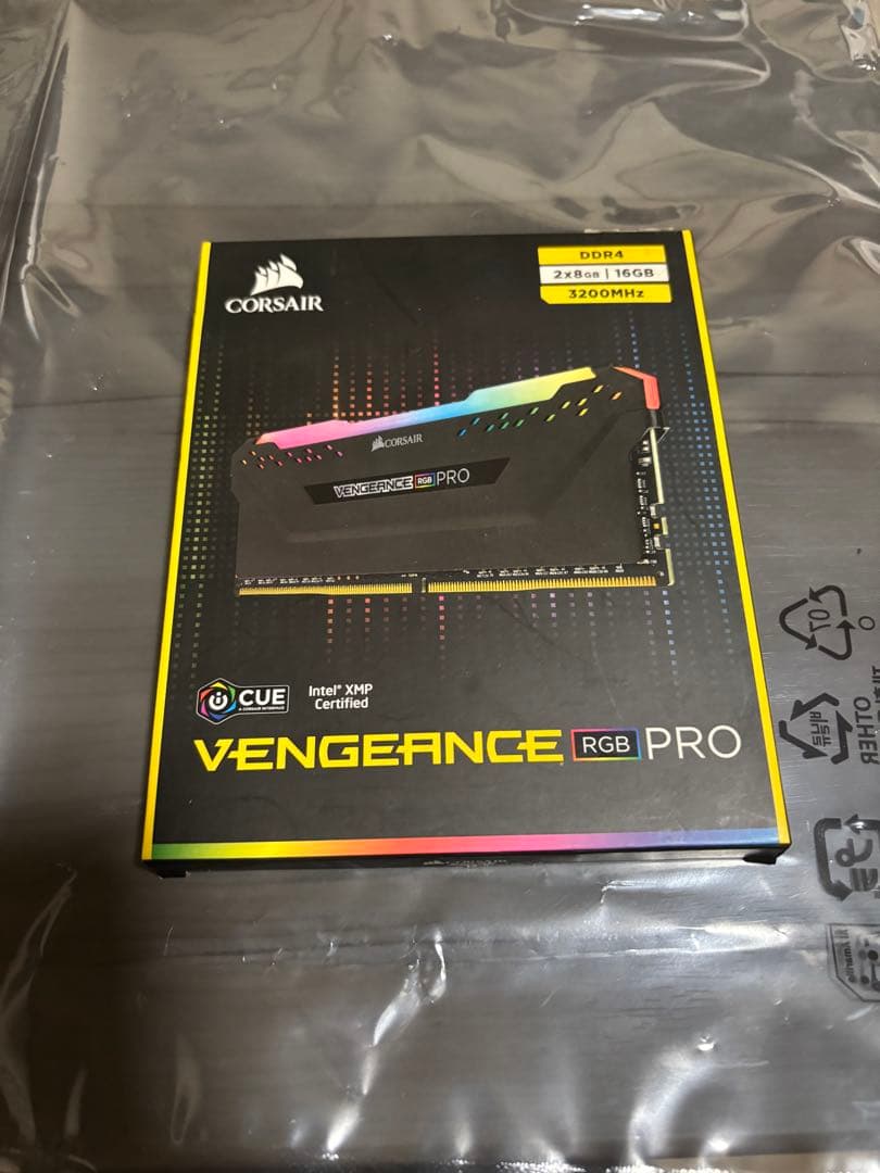 CORSAIR VENGEANCE RGB PRO （8GBx2）3200MHz