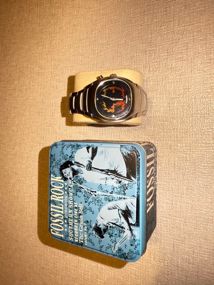 【二日間限定価格】【美品・付属品あり】Fossil big tic flame