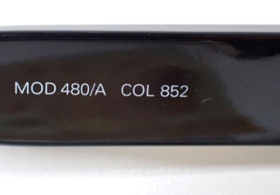 ✨VERSACE✨y2kブラックオーバルサングラス ゴールドロゴ