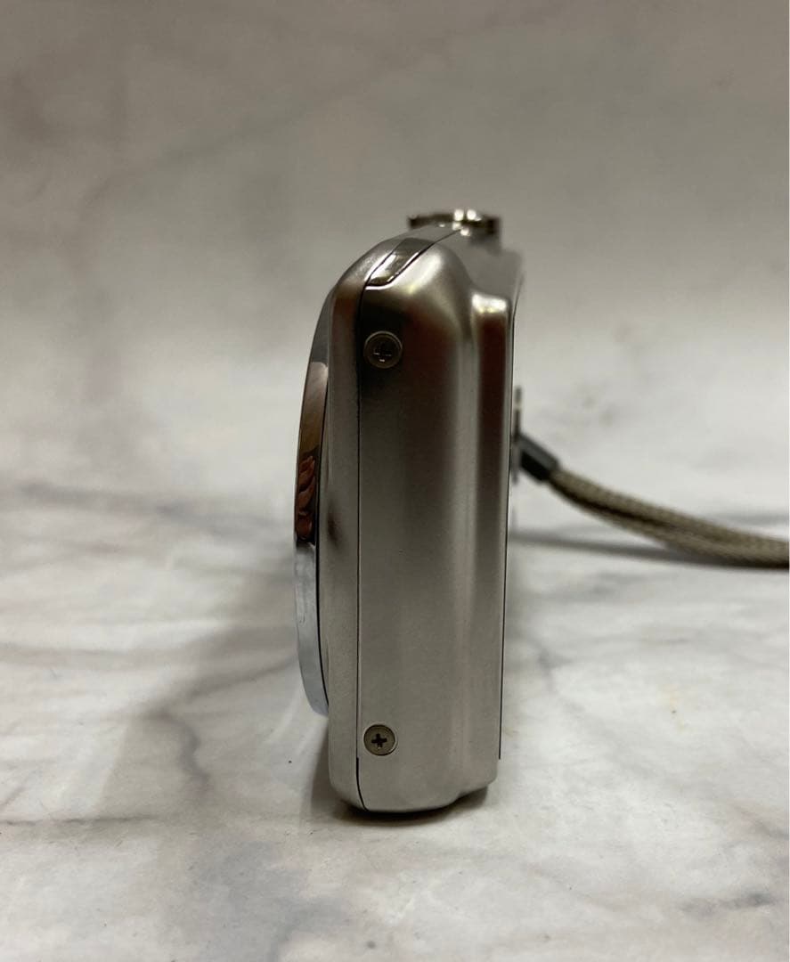 デジタルカメラ CASIO EXILIM 16.1 MEGA PIXELS EX-ZS25