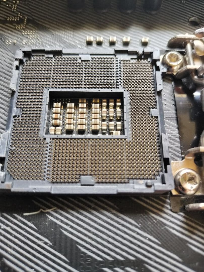 ASUS ROG STRIX Z370-F GAMING マザーボード 中古