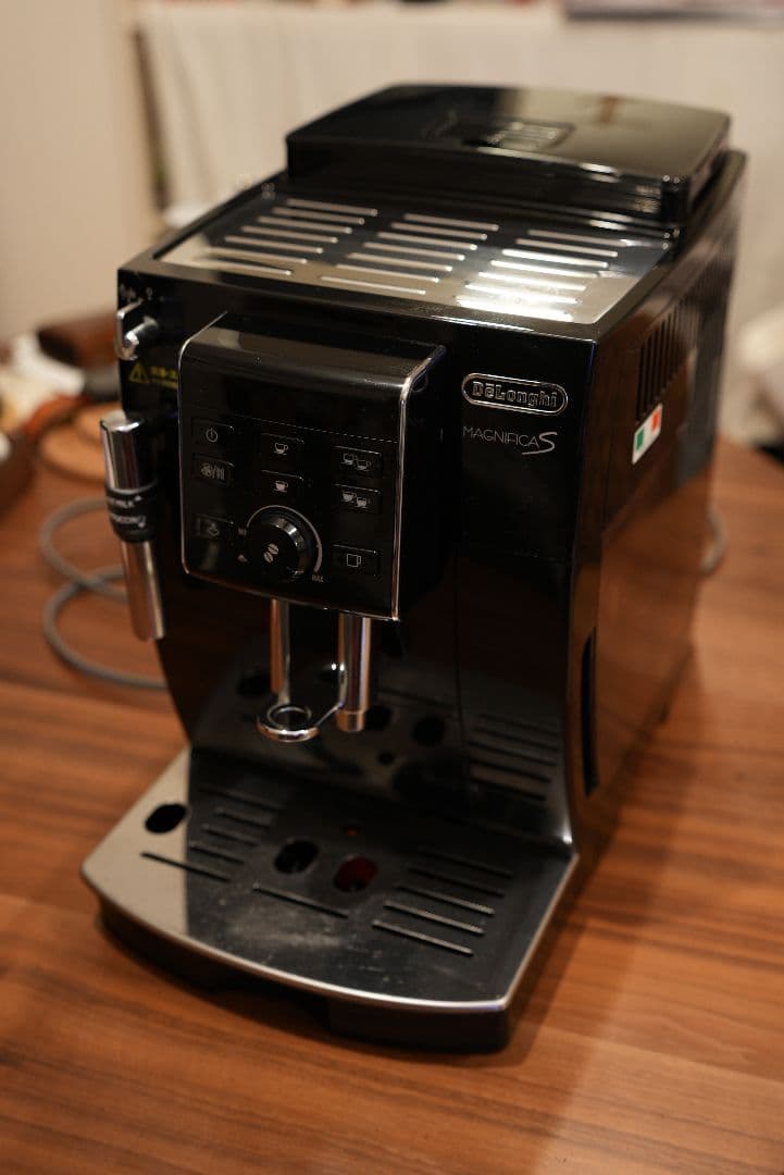 マグニフィカS　デロンギ全自動エスプレッソマシン