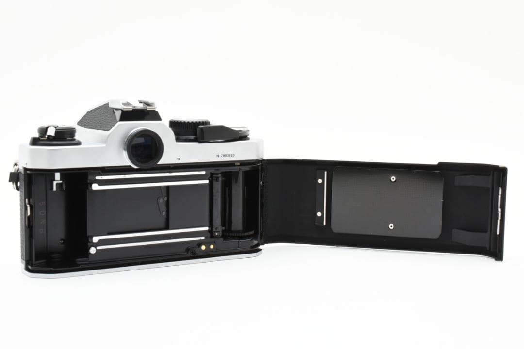【美品】Nikon ニコン New FM2 シルバー ボディ 完動品 #H05