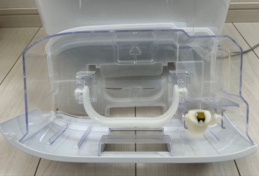 【美品】パナソニック 衣類乾燥除湿機 ナノイー搭載 F-YZTX60-S