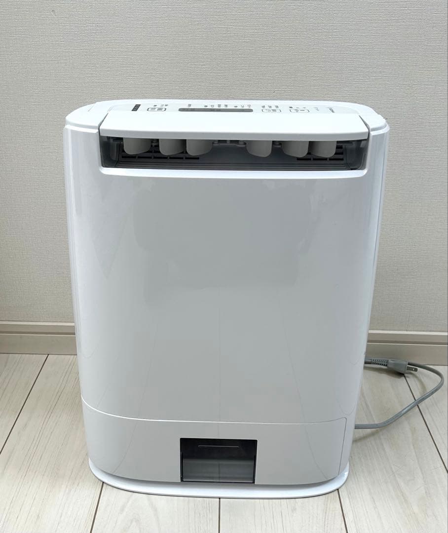 【美品】パナソニック 衣類乾燥除湿機 ナノイー搭載 F-YZTX60-S