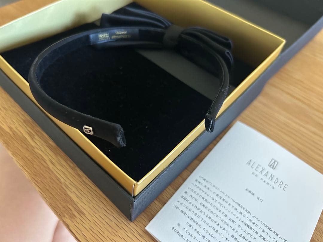 さっちゃんさま専用 アレクサンドルドゥパリ サテンのリボンカチューシャ