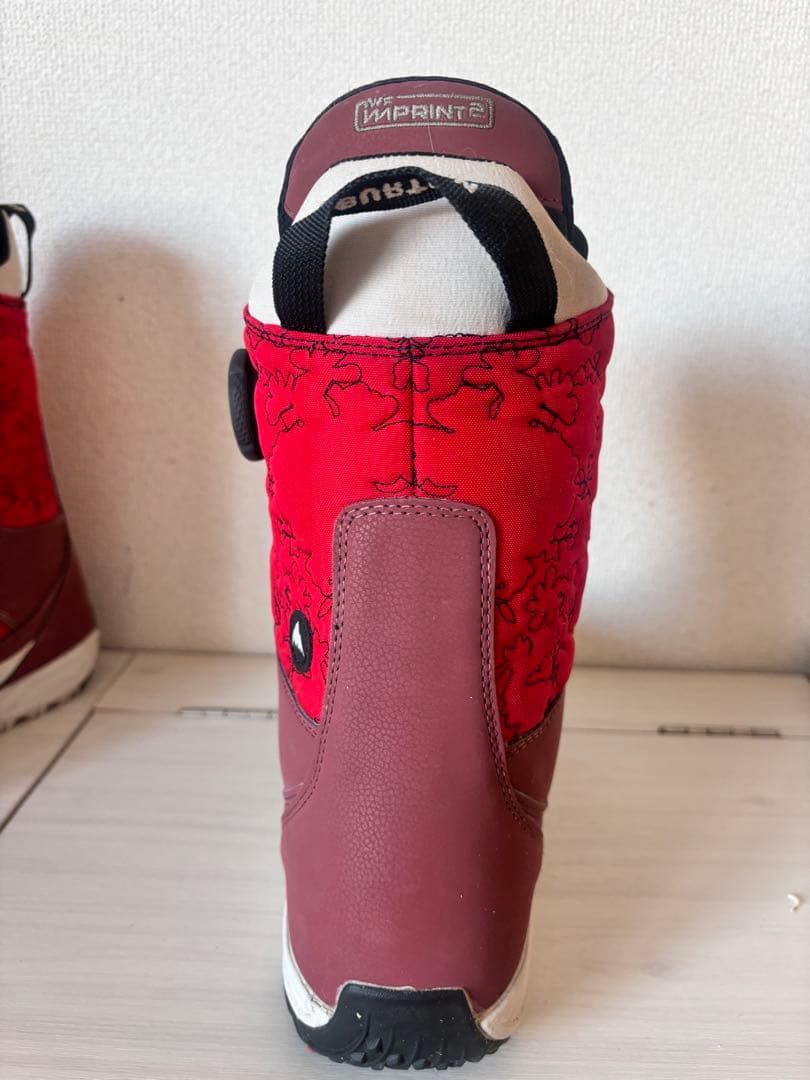 LIMELIGHT 女性用スノーボードブーツ