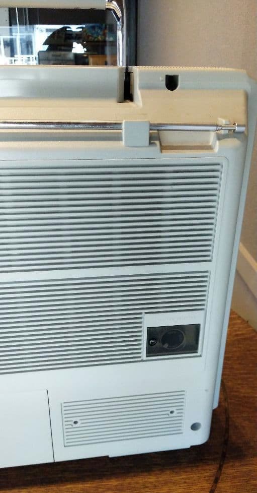 ジャンク　カセットデッキ不動　ラジオ稼働　ＳＡＮＹＯ M-X824 ラジカセ