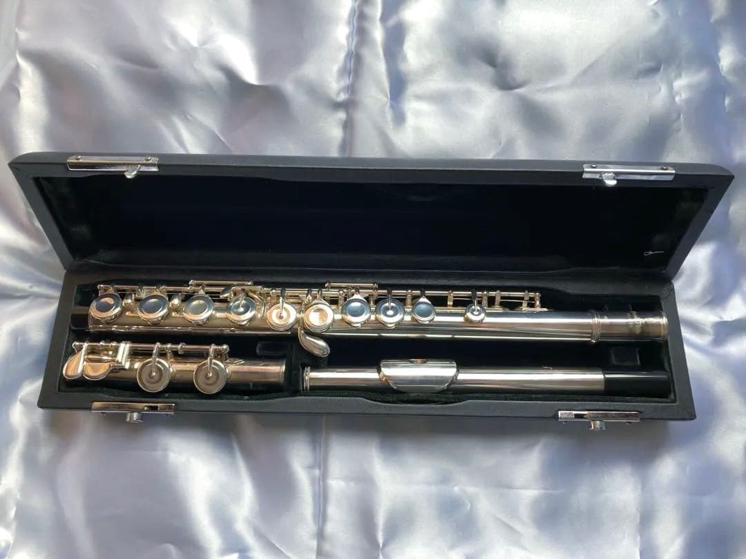 Pearlフルートpf665 頭部管銀製　初級〜中級者