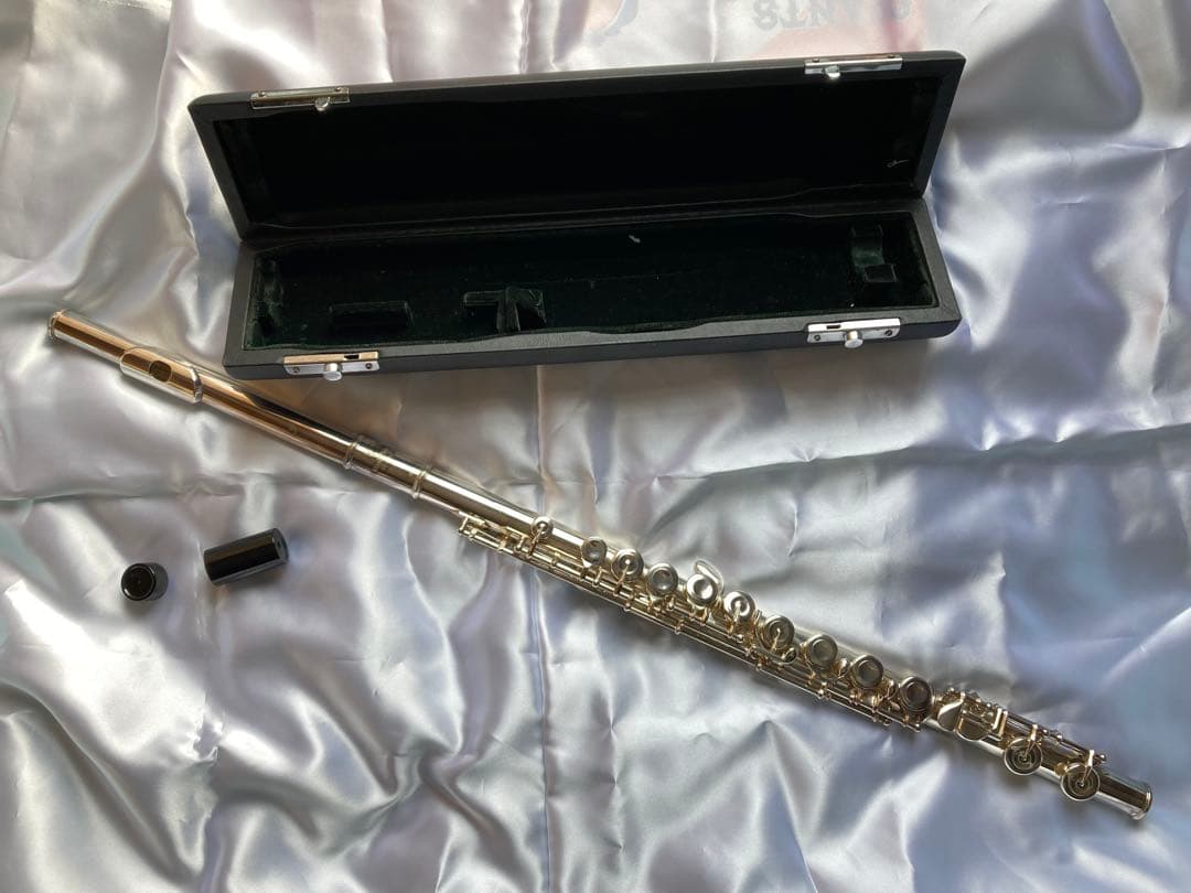 Pearlフルートpf665 頭部管銀製　初級〜中級者