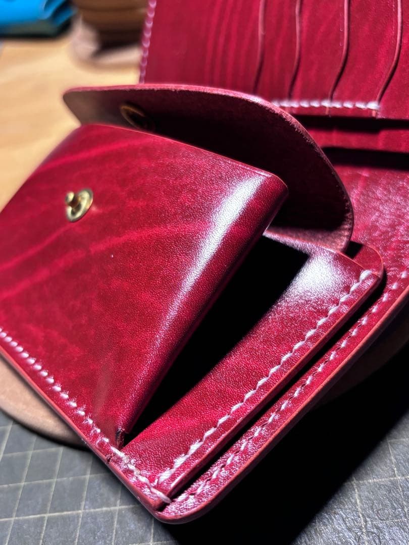 ミドルウォレット　ベルギー産　ルガト　ハンドメイド