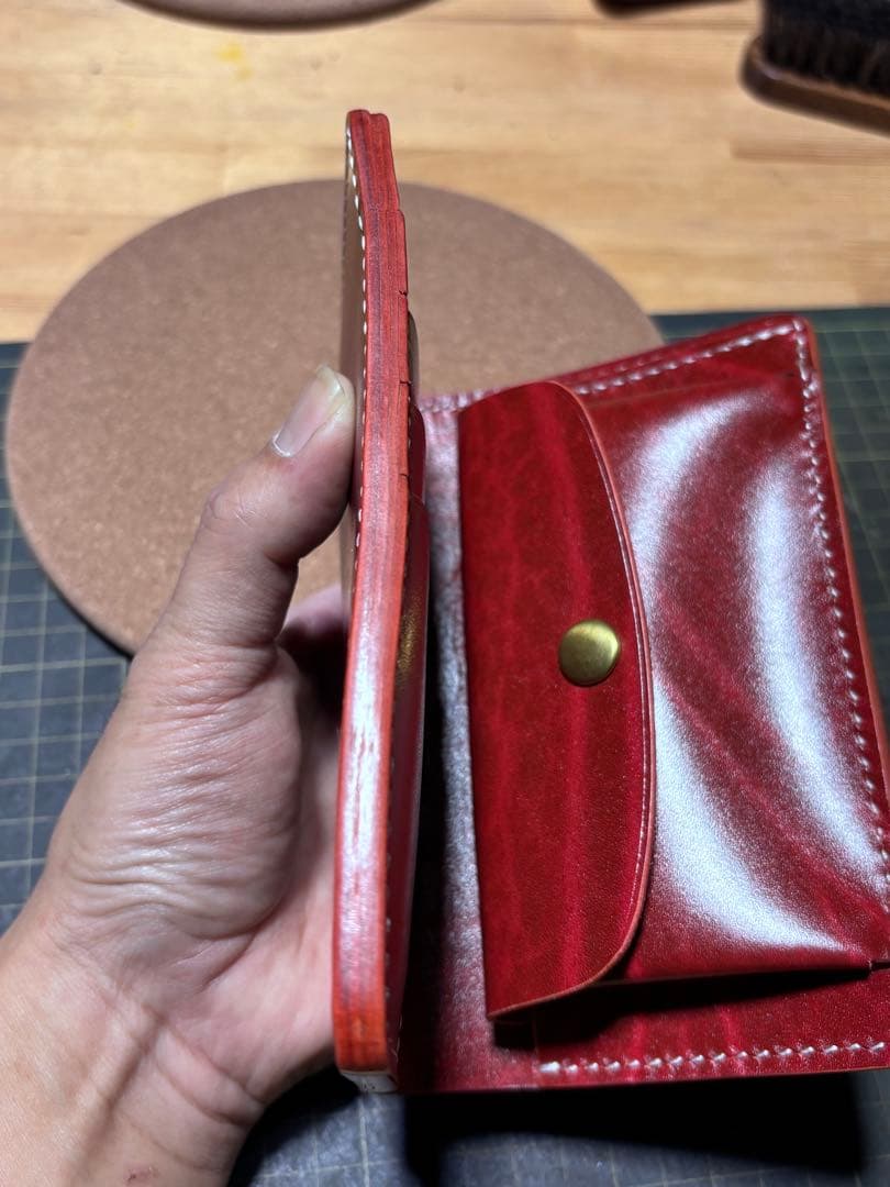 ミドルウォレット　ベルギー産　ルガト　ハンドメイド