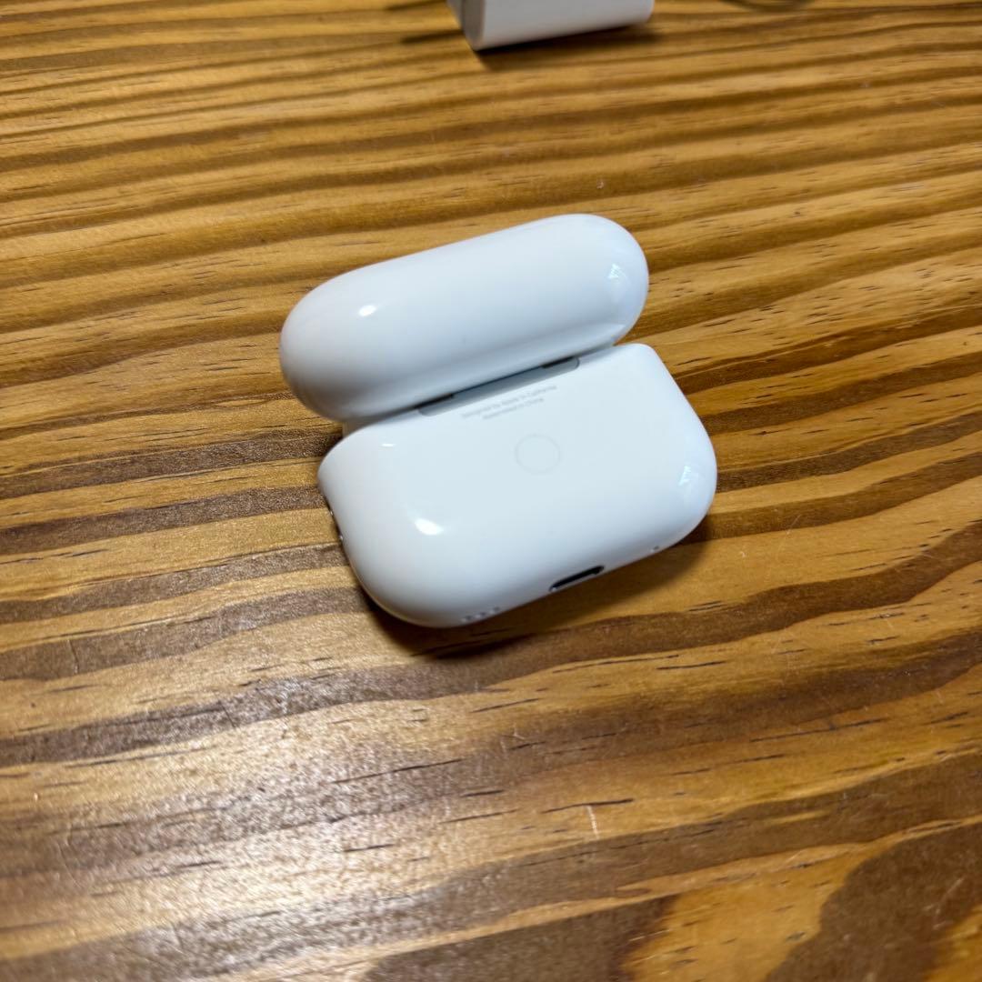R*様 【美品】AirPods Pro 第2世代 Apple純正品
