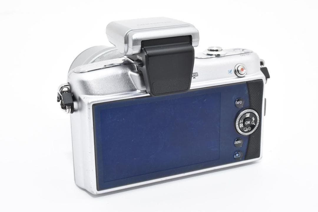 OLYMPUS オリンパス PEN E-PM1 レンズキット ミラーレスカメラ