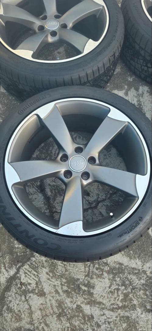 19インチ ホイールセット CONTINENTAL