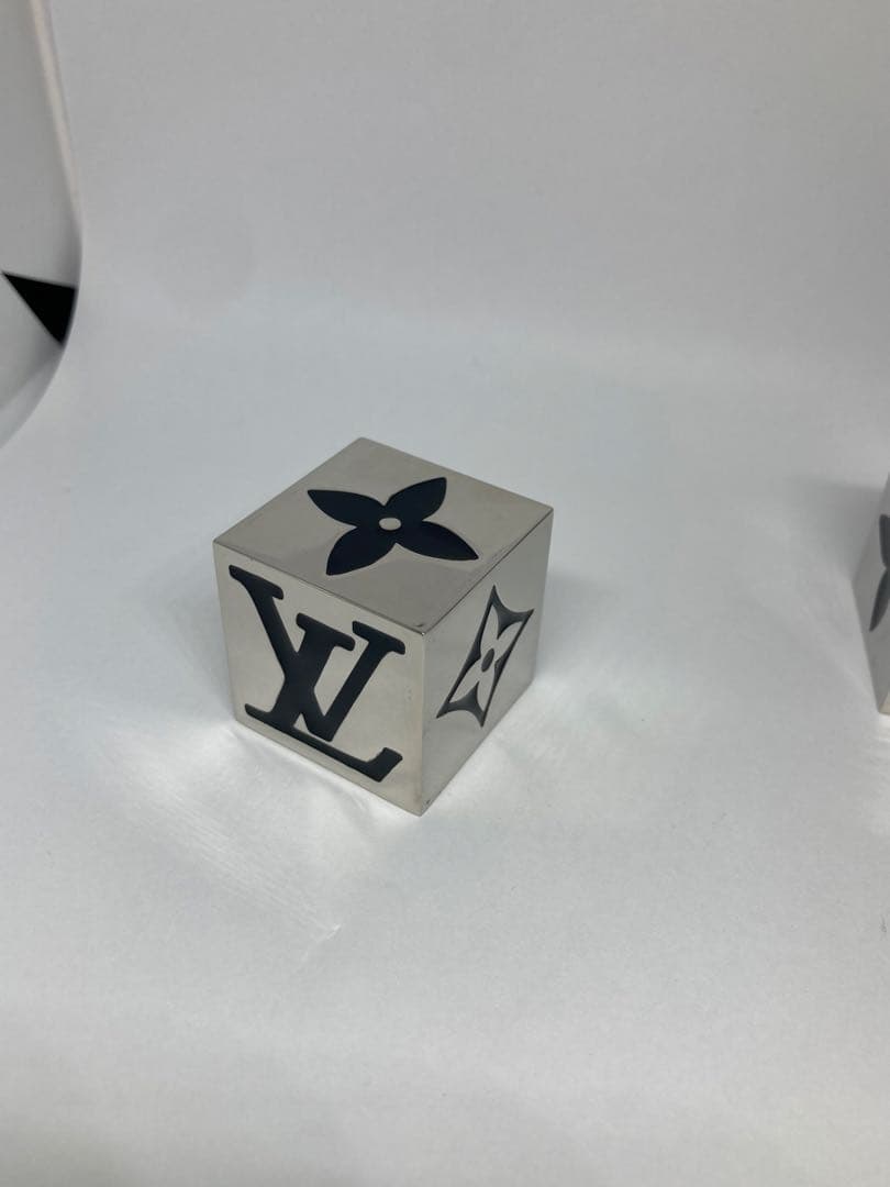 ヴィトン キューブ ゲーム ダイス サイコロ メタル