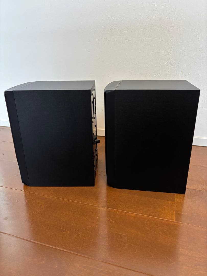 JBL LSR305 パワードスタジオモニタースピーカー ペア