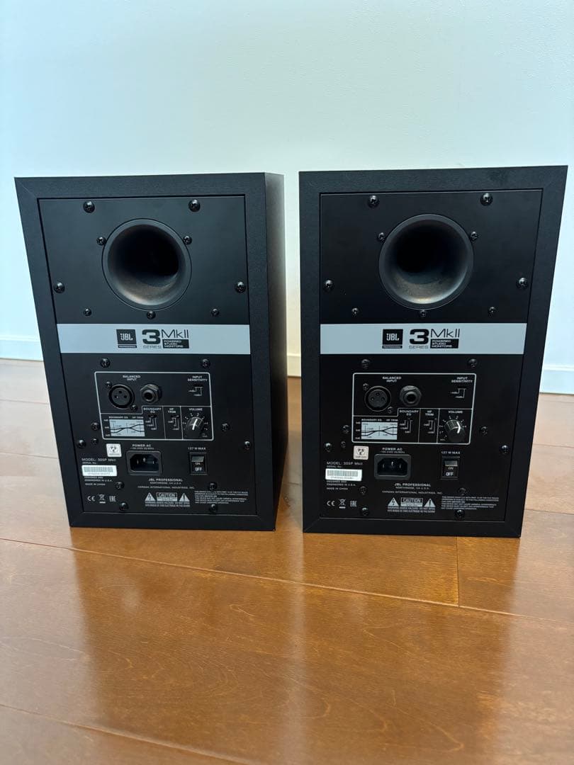 JBL LSR305 パワードスタジオモニタースピーカー ペア