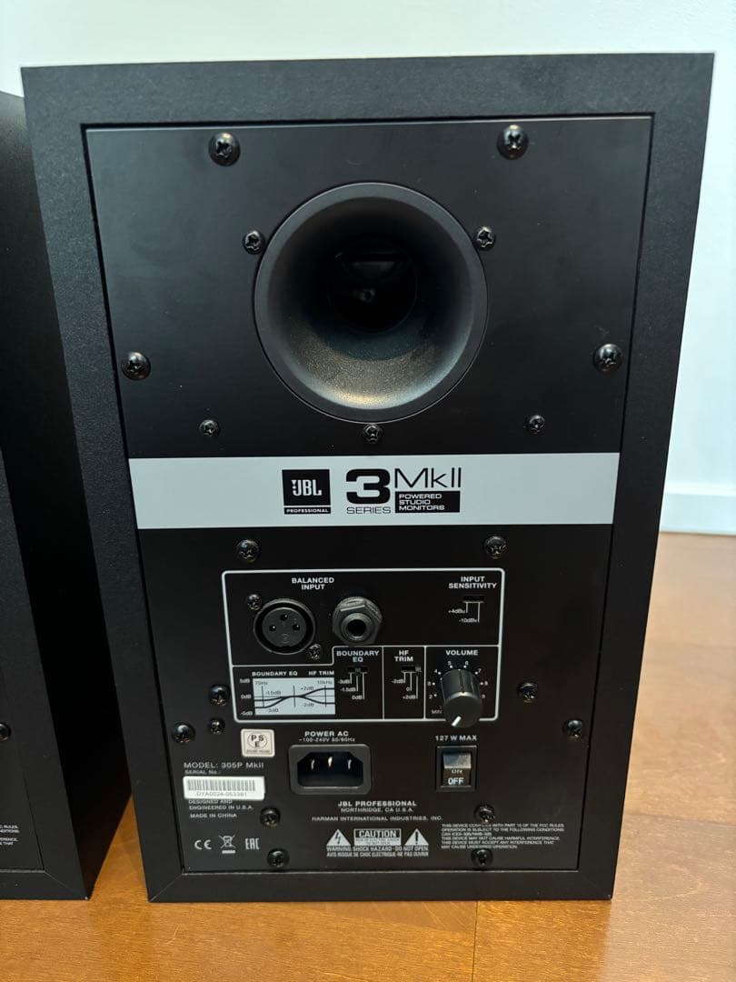 JBL LSR305 パワードスタジオモニタースピーカー ペア