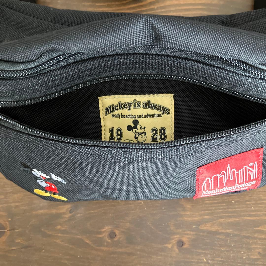 マンハッタン　ポーテージ　ディズニーストア限定　90周年記念ウェストポーチ