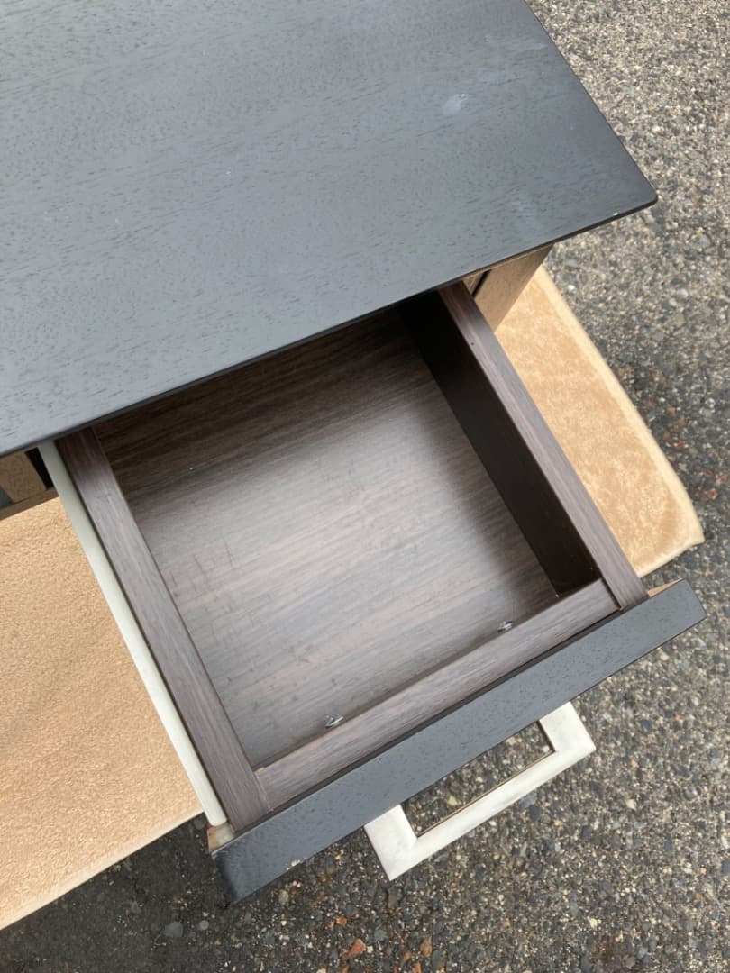 特価❗️大塚家具　木製リビングテーブルガラス天板　モダン黒ローテーブル 引き出し