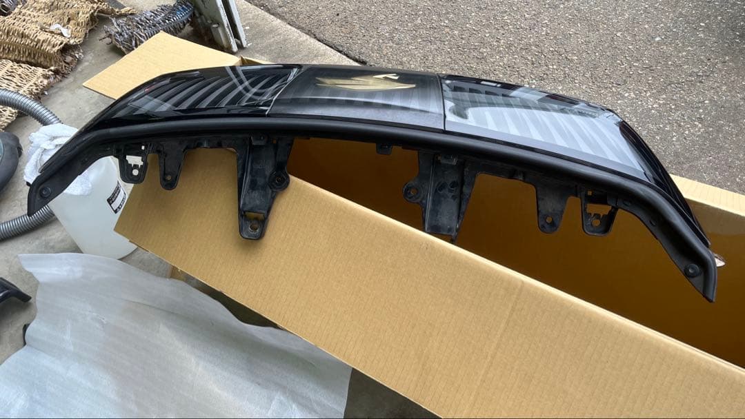 ハリアー AVU65 フロントグリル