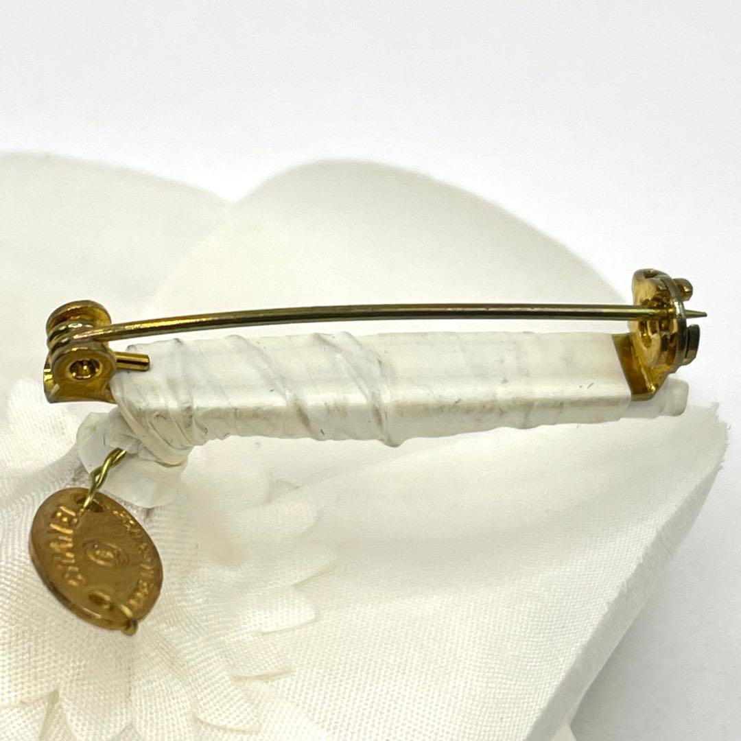 CHANEL シャネル カメリア コサージュ ピンブローチ オフホワイト箱付き