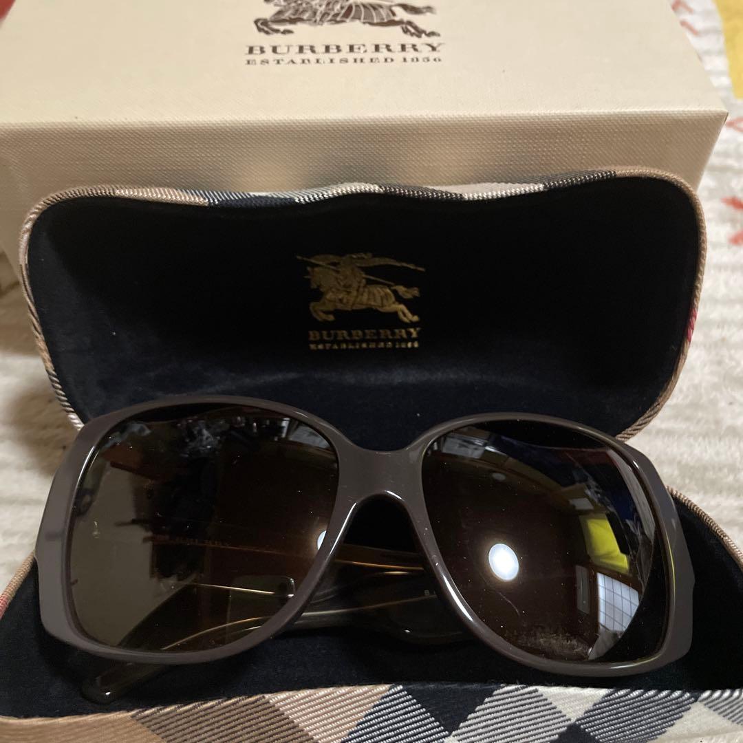 バーバリーBURBERRYサングラス