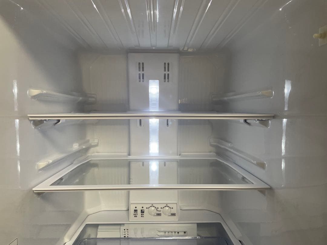 ホワイト冷蔵庫　三菱　MR-CX27D-W