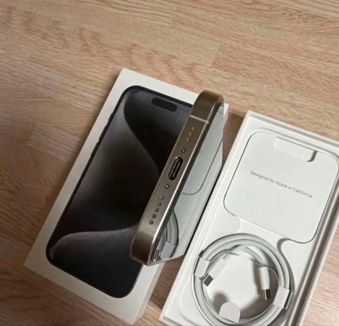 iPhone 15 Pro 256GB BT100% ホワイトチタニウム