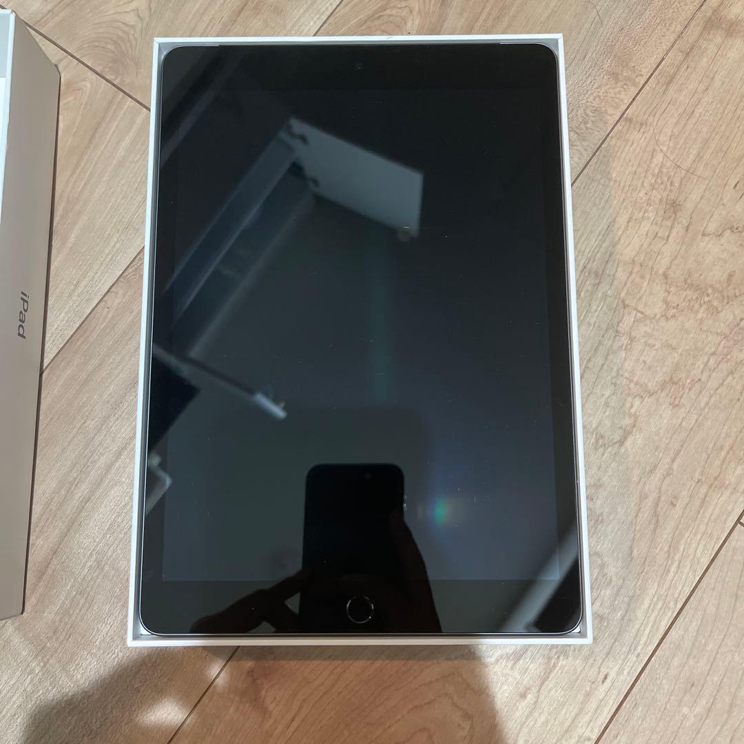 iPad本体代8世代傷無し最安値