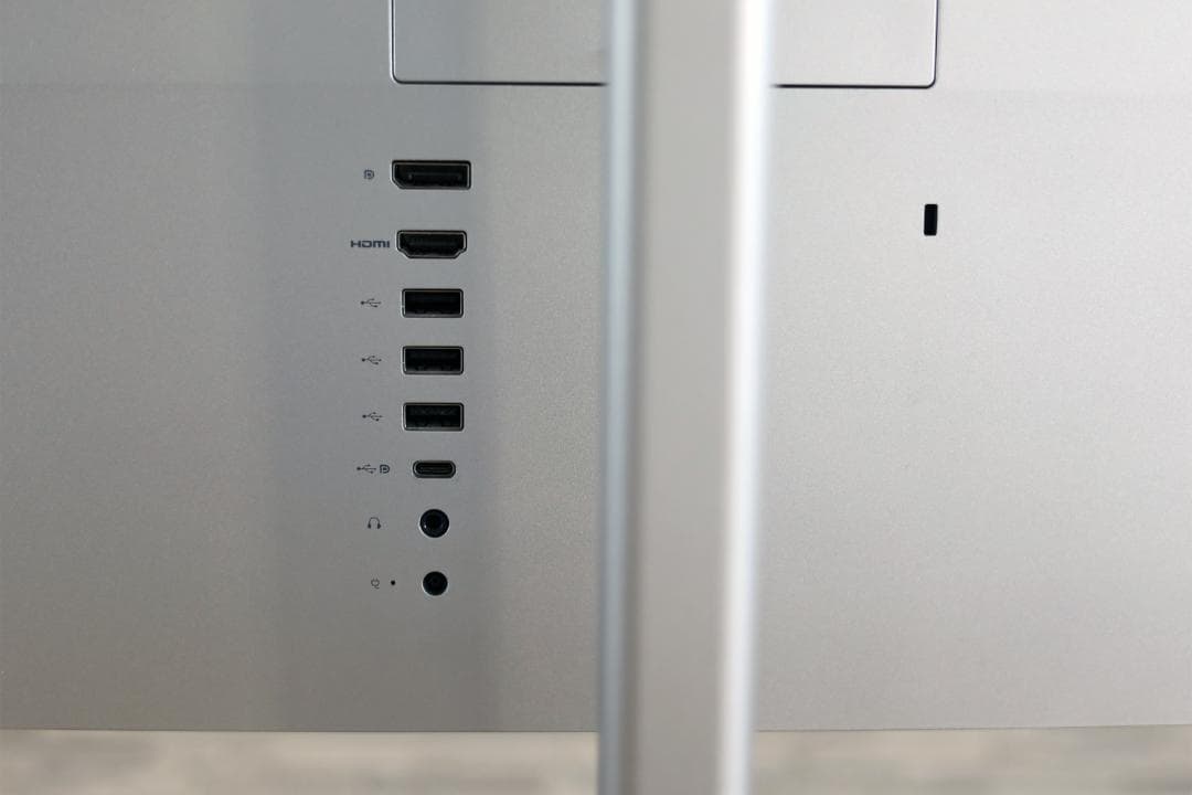 HP U32 4K HDR ディスプレイ 31.5インチ・4K