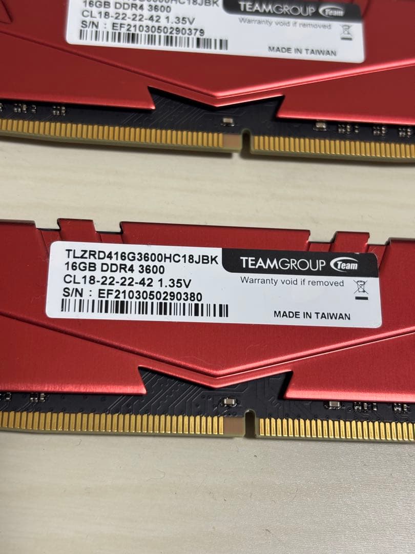 メモリー TEAMGROUP 32GB(16GB x2) DDR4 3600MHz