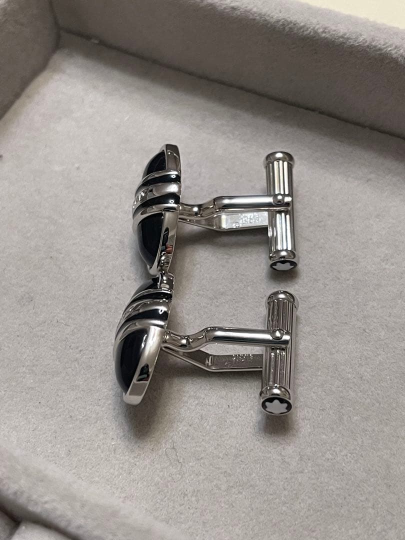 美品　MONTBLANC カフス　オニキス　 オーバル　シルバー　ブラック