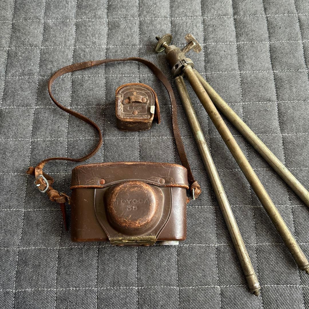 TOYOCA35 カメラ　ケース　三脚付き