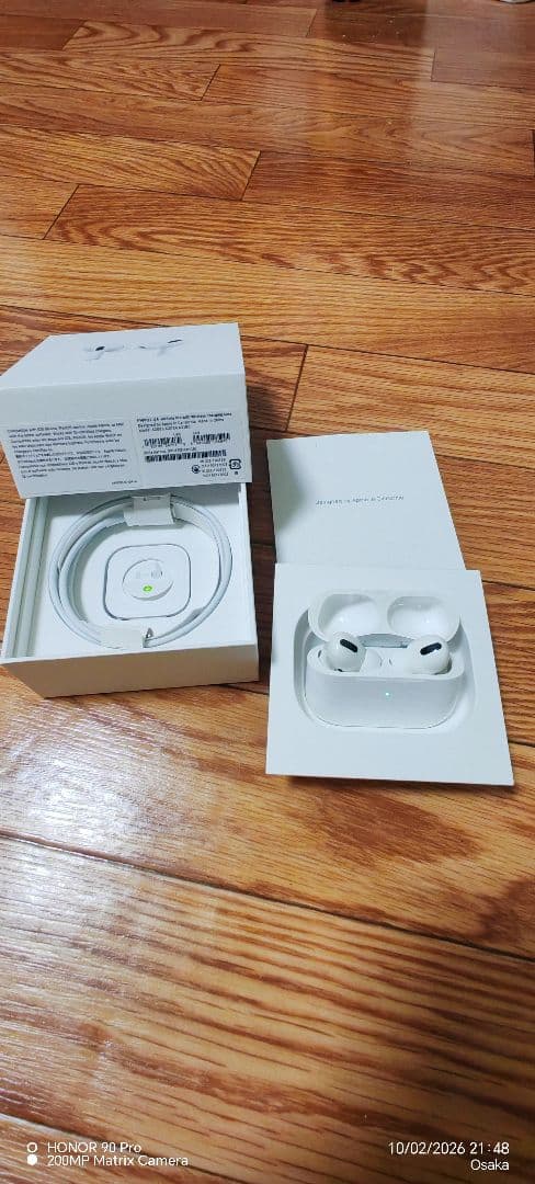 Apple AirPods 本体 充電ケース付きよくやった。