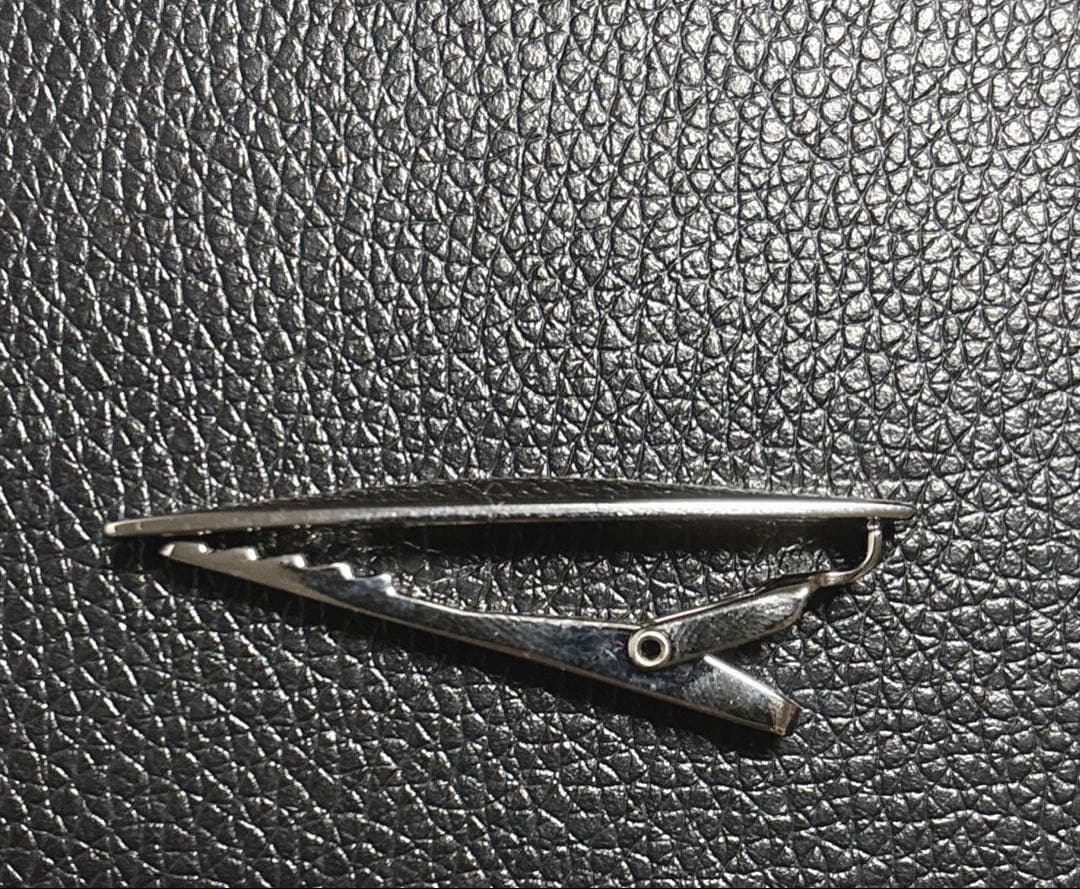 サルヴァトーレフェラガモ タイピン ロゴレタッチ 刻印 シルバー 美品