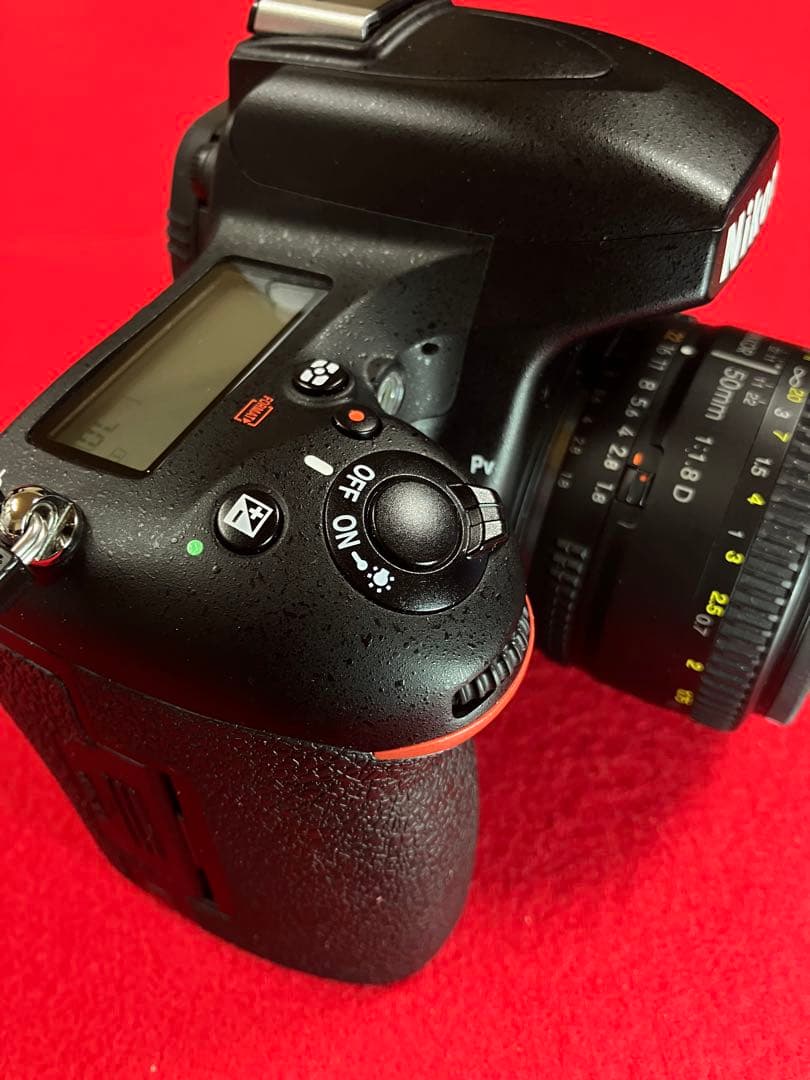 衝撃大特価！これが新品同様 Ｄ750 Ｓ数11700回 50mm1.8付き