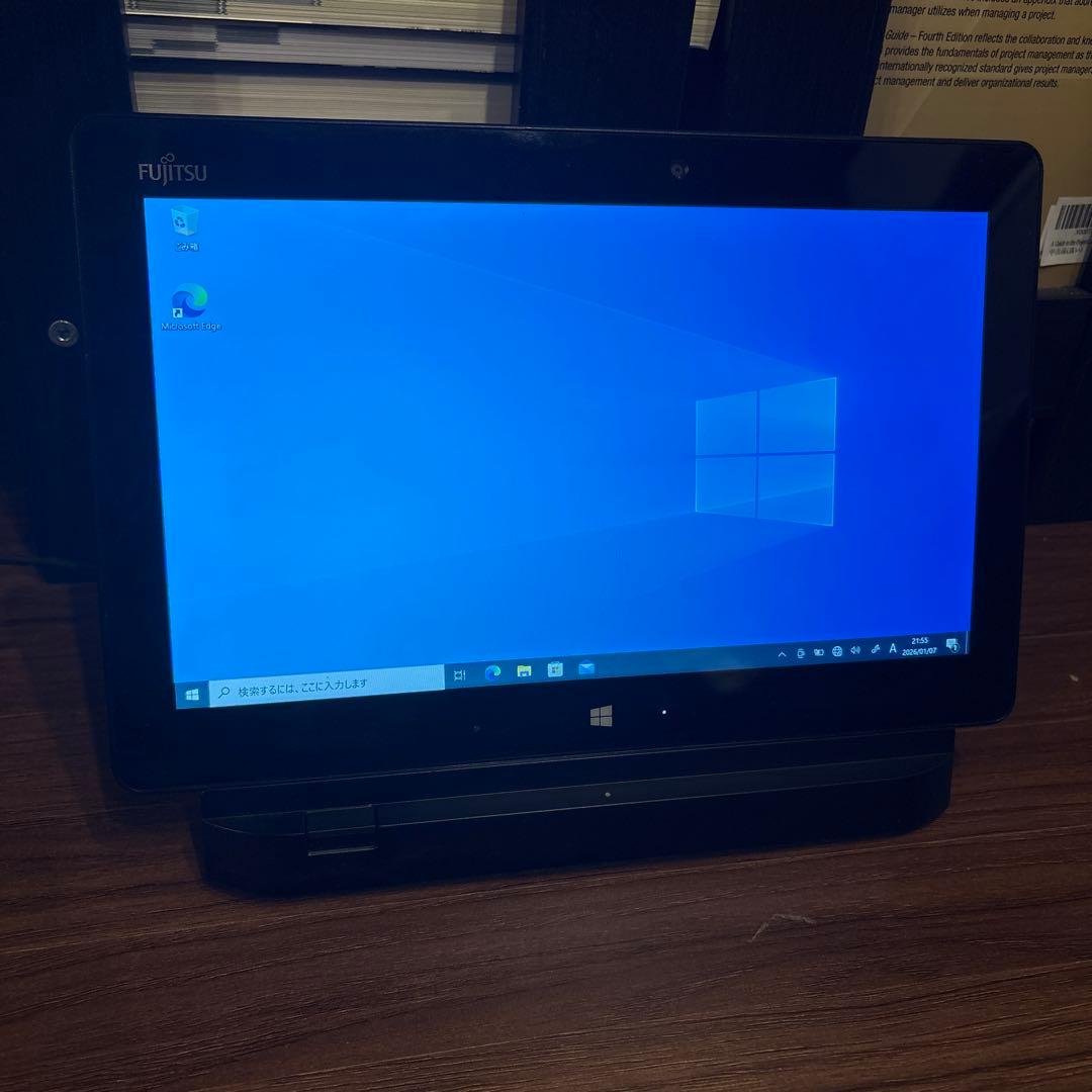 Fujitsu ARROWS Tab Q616/P Windowsタブレット本体