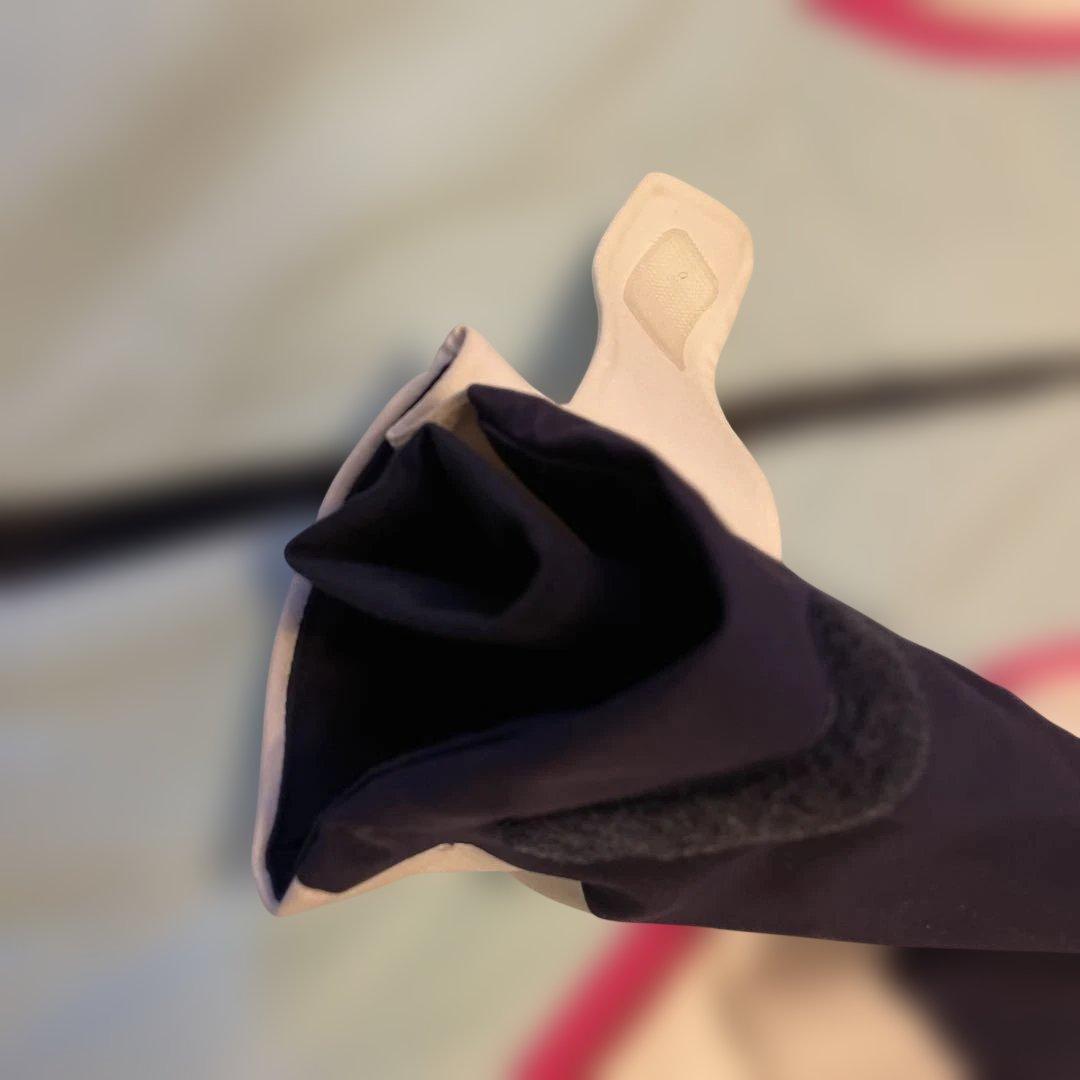 【美品】【短時間のみ着用】KJUS 子ども用スキーウェア 128