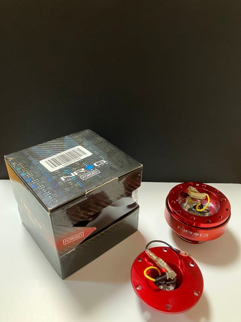 ぴ*こ様 NRG ステアリングクイックリリース レッド　競技用？レンチン音