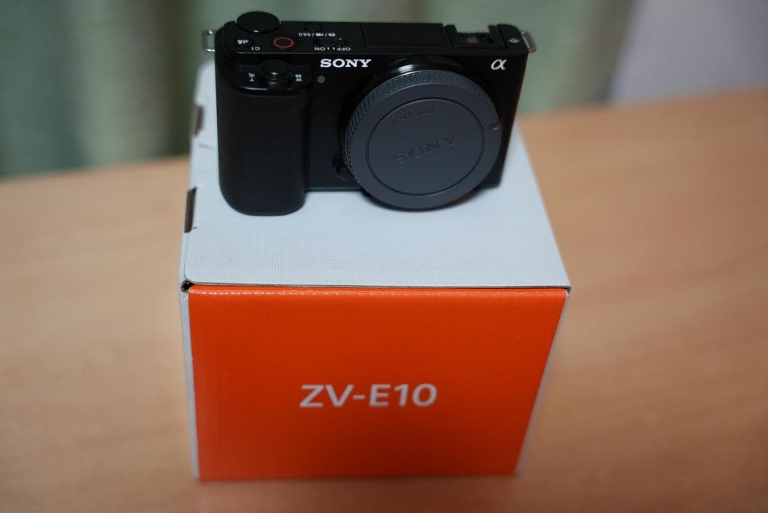 SONY ZV-E10　新品同様品 ボディ