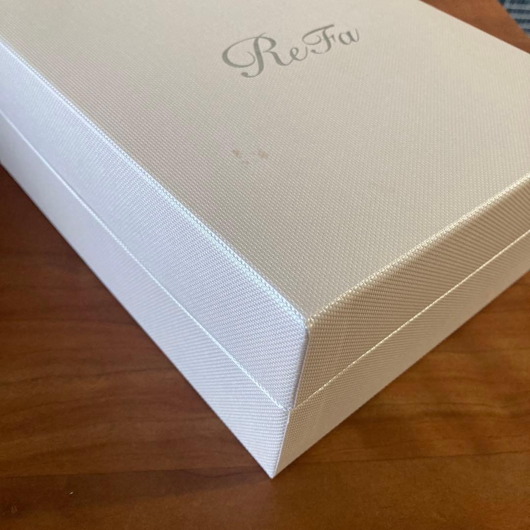 ［新品］リファ　カラットレイ