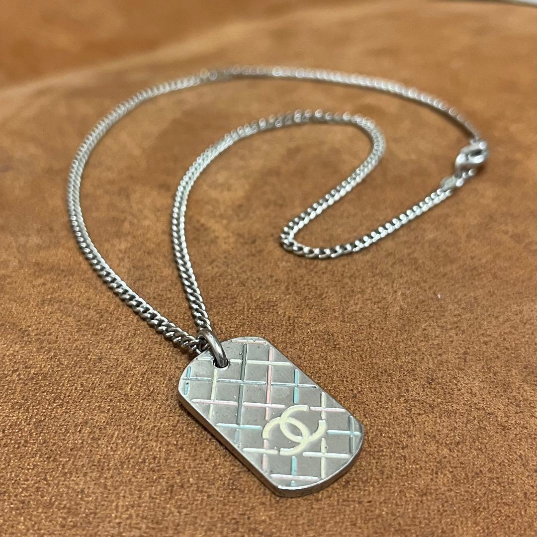 シャネル 05P マトラッセ ココマーク マルチカラー プレート ネックレス