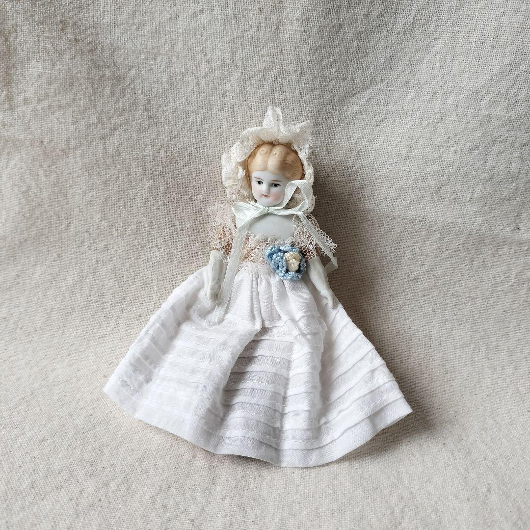 チャイナベッドドール　ビスクドール