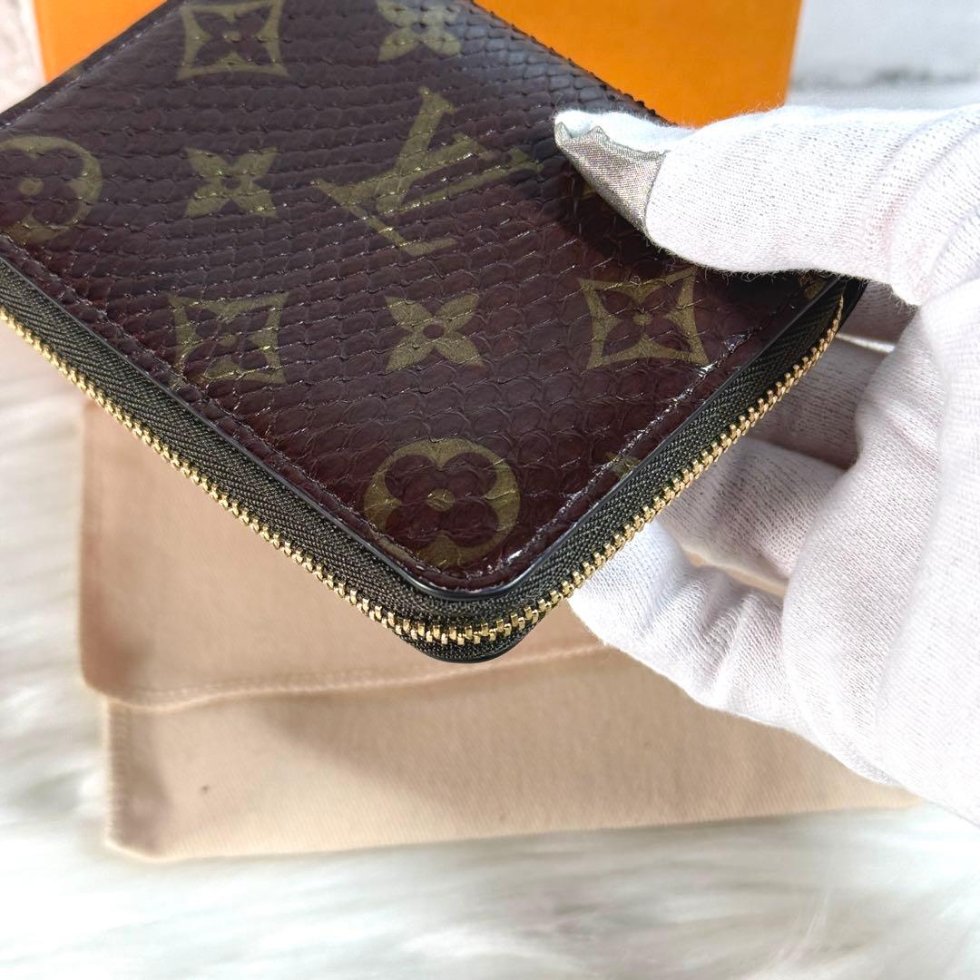 美品 ルイヴィトン パイソン モノグラム ジッピーパース ラウンド 茶色