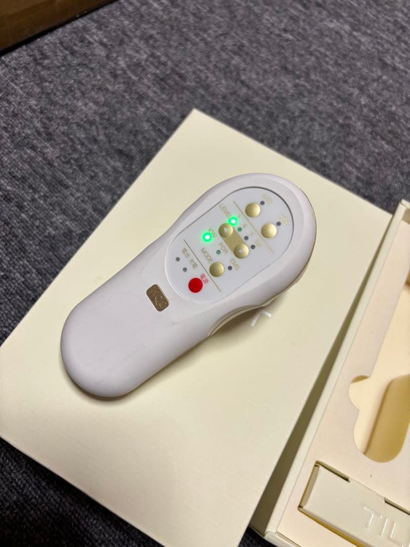 ティレット　ダブルギア　美顔器